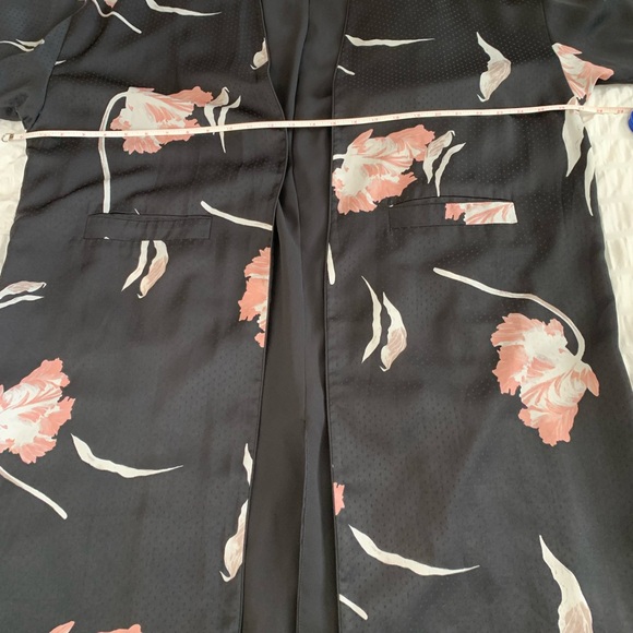 1 State Kimono - Picture 10 of 16